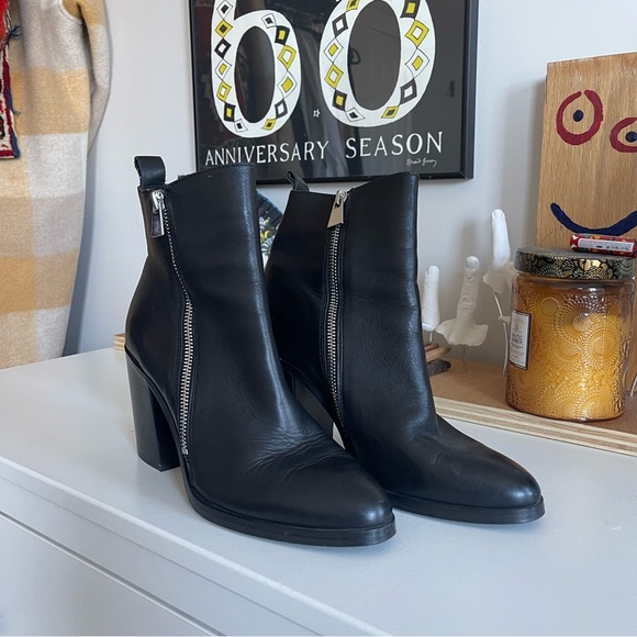 STEVE MADDEN BLACK TASHA HEELED BOOT/BOOTIE SIZE 9 - Picture 1 of 8